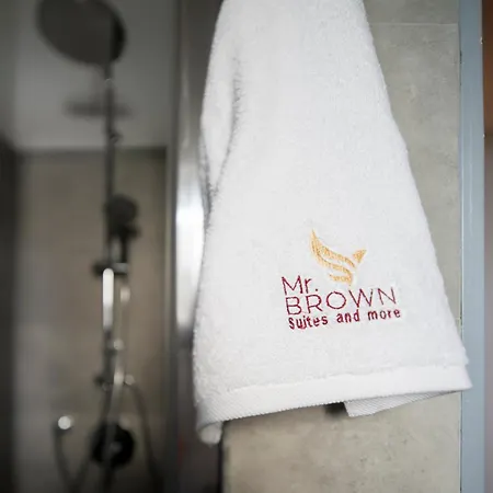 Mrbrown-pincherle Appartement *